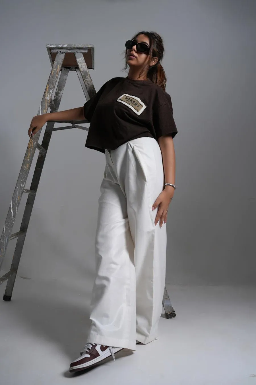 1*1 Cut & Sew Face Crop Top