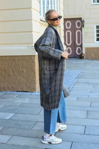 Cesina Coat
