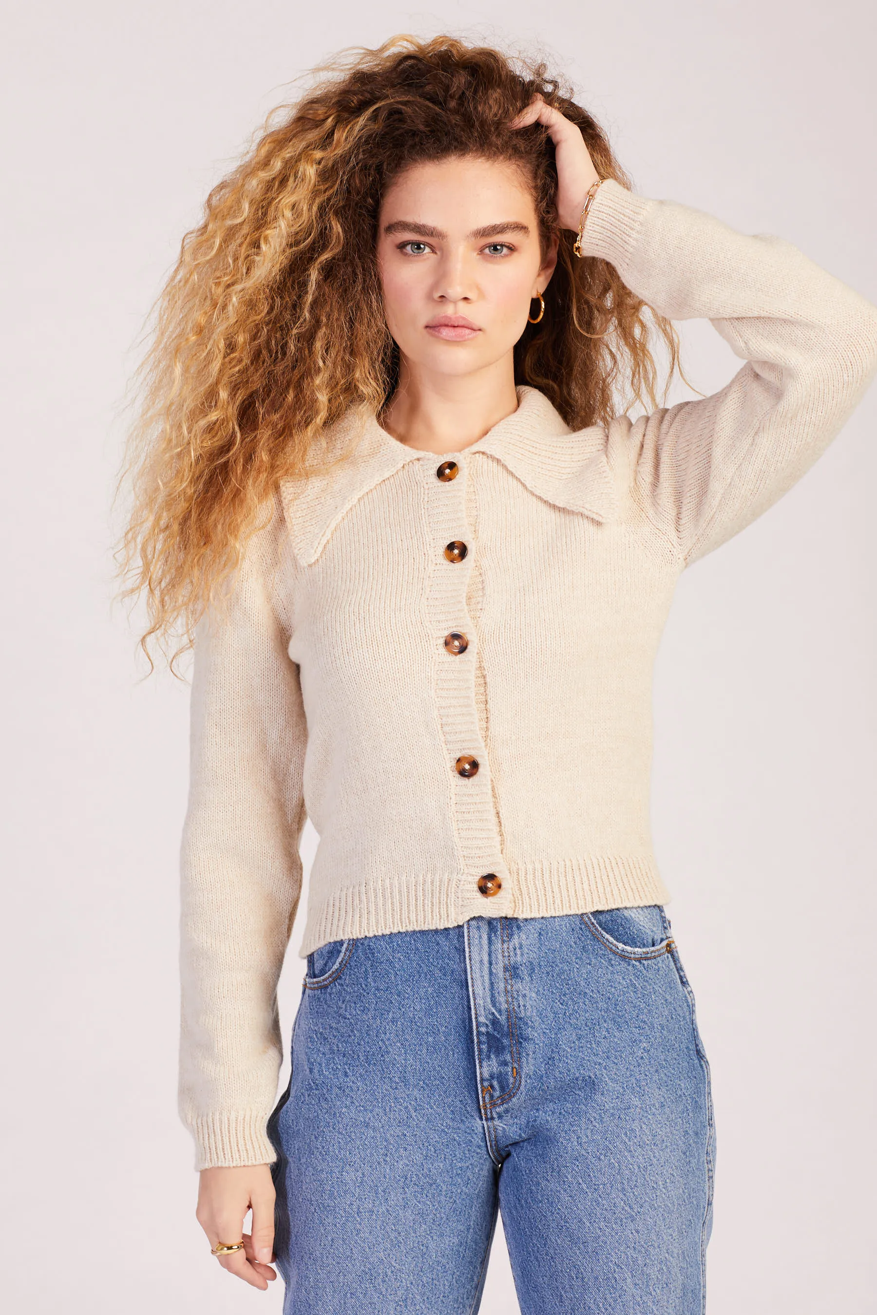 Cream Cisne Cardigan