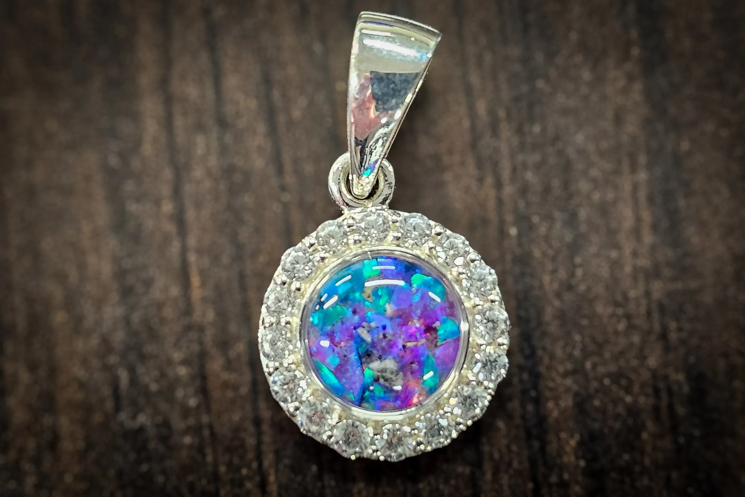 Dainty Bedazzled Circle Pendant with Cremation Ashes