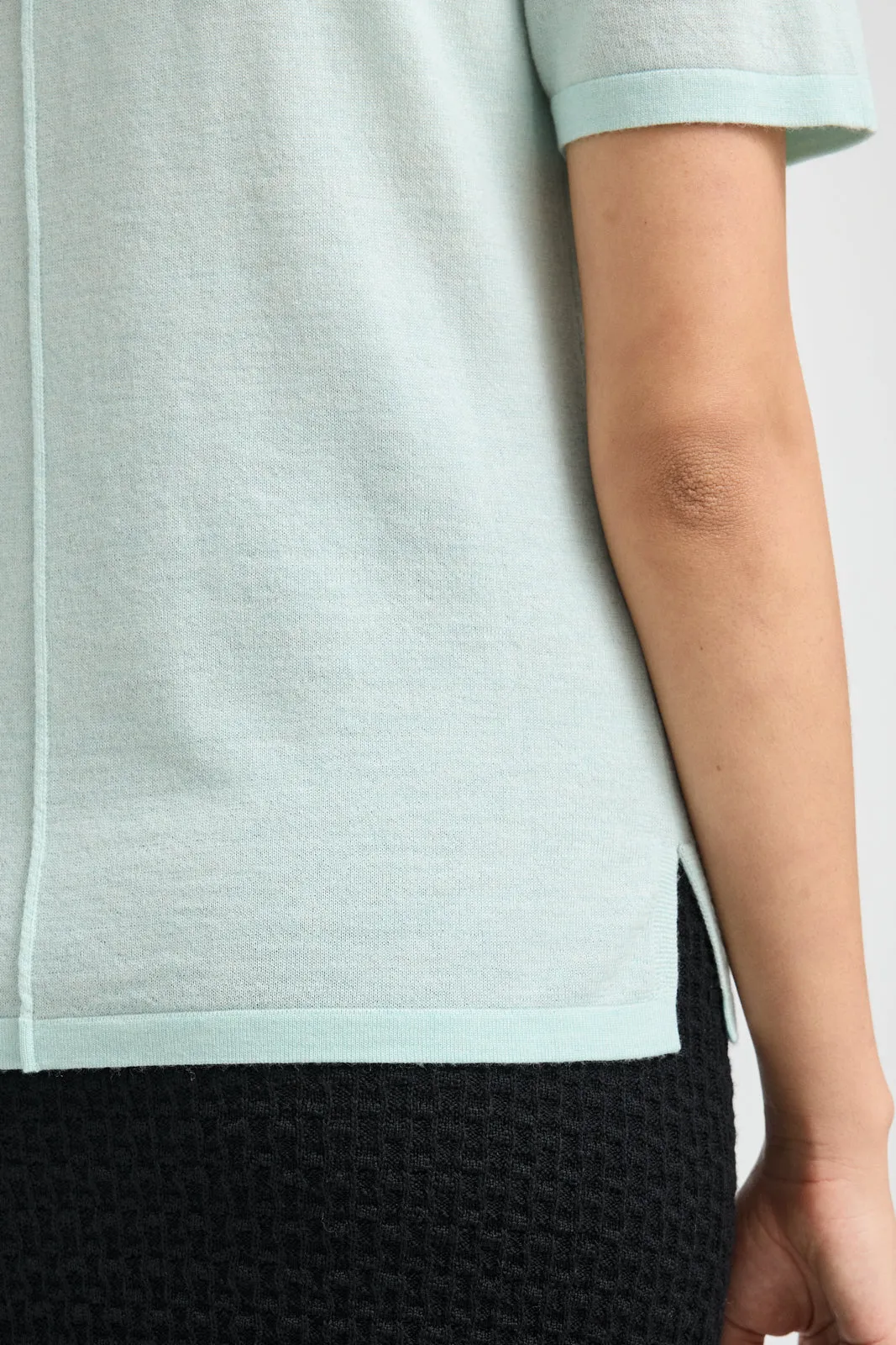 FINE SHORT SLEEVE TOP