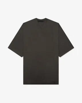 FOG ESSENTIALS FW24 V-NECK INK TEE