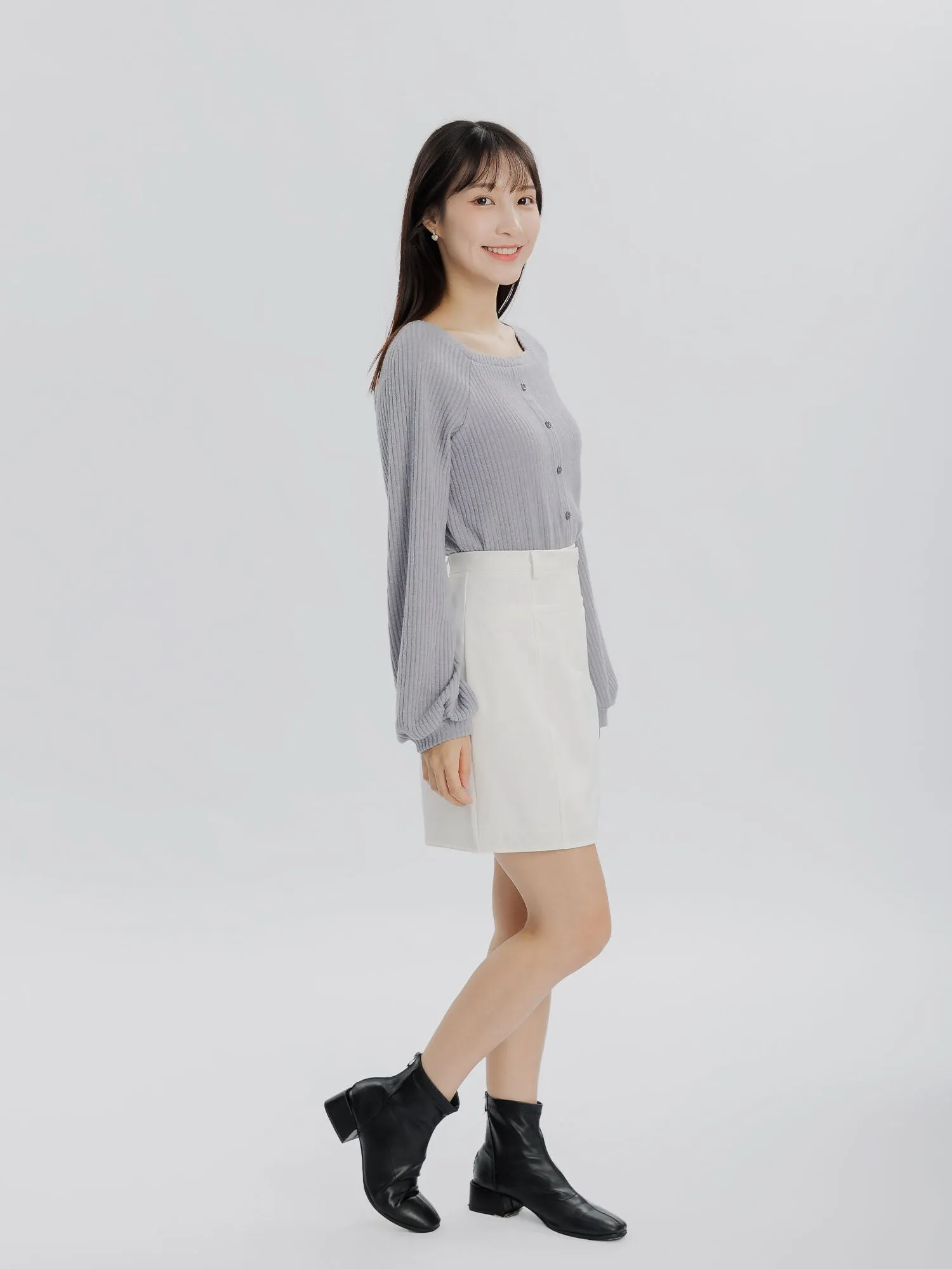 Grace Buttoned Ribbed Knit Top