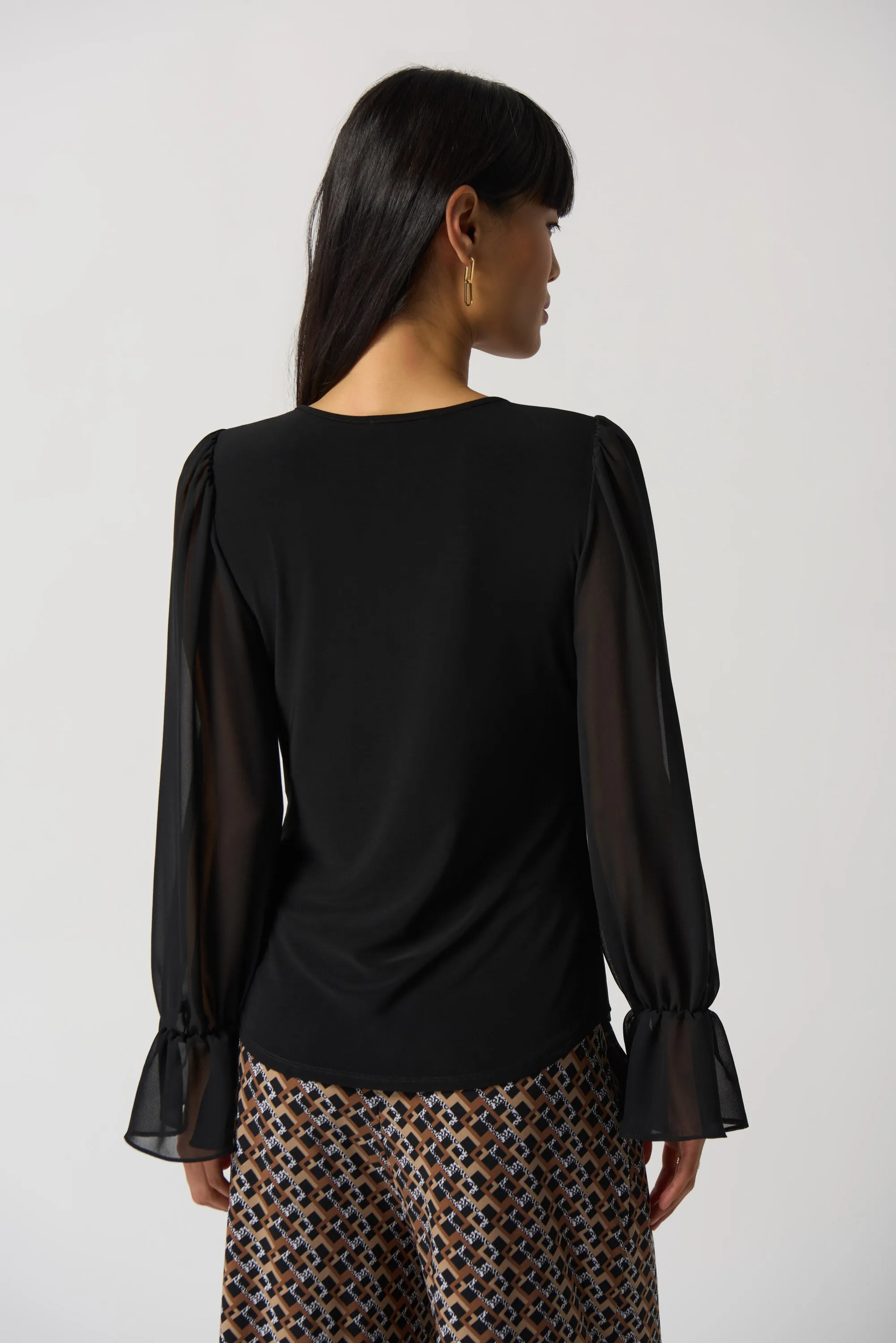 KEYHOLE CHIFFON SLEEVE TOP