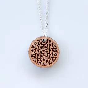 Knit Round Necklace