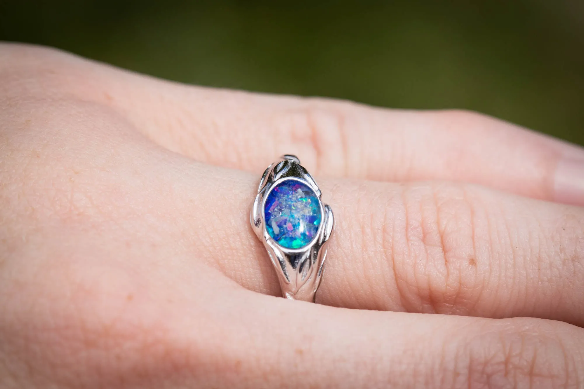 Leaf Cremation Ring with Cremation Ashes