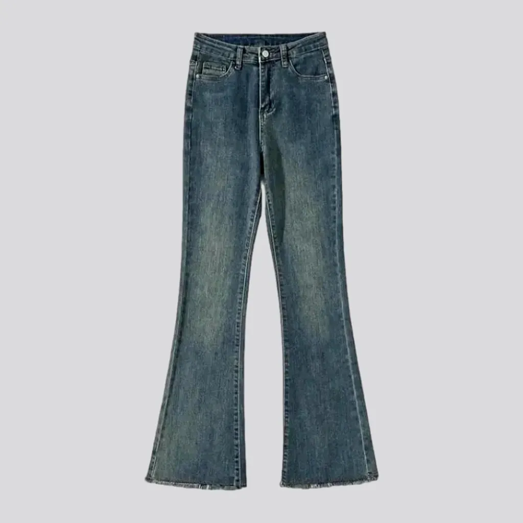 Raw-hem vintage jeans for ladies